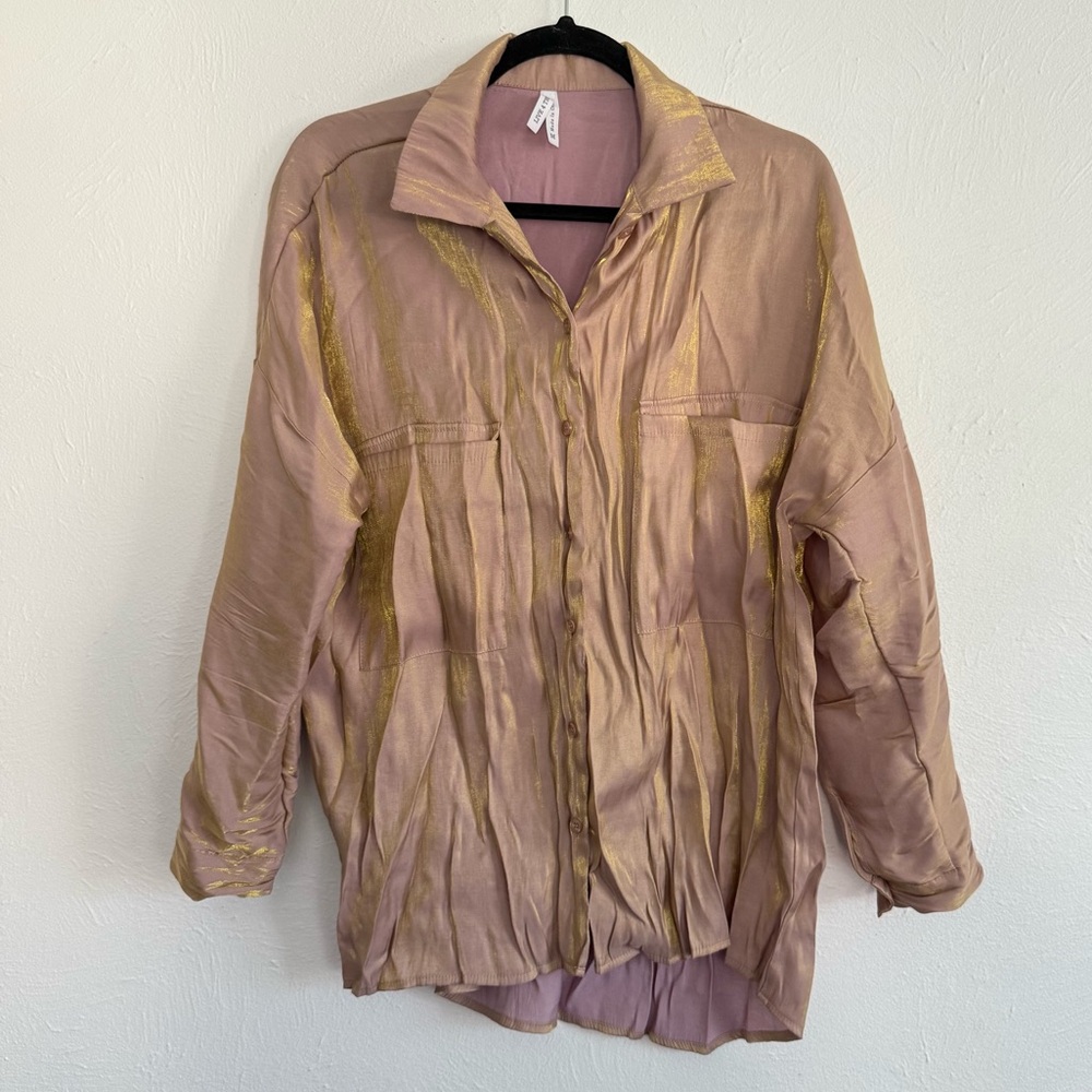 Live 4 Truth Pink & Gold Metallic Sheen Button Down Long Sleeve Blouse Medium
